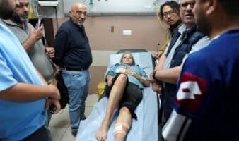 Colonos golpean a una periodista de EE.UU. en Cisjordania ocupada